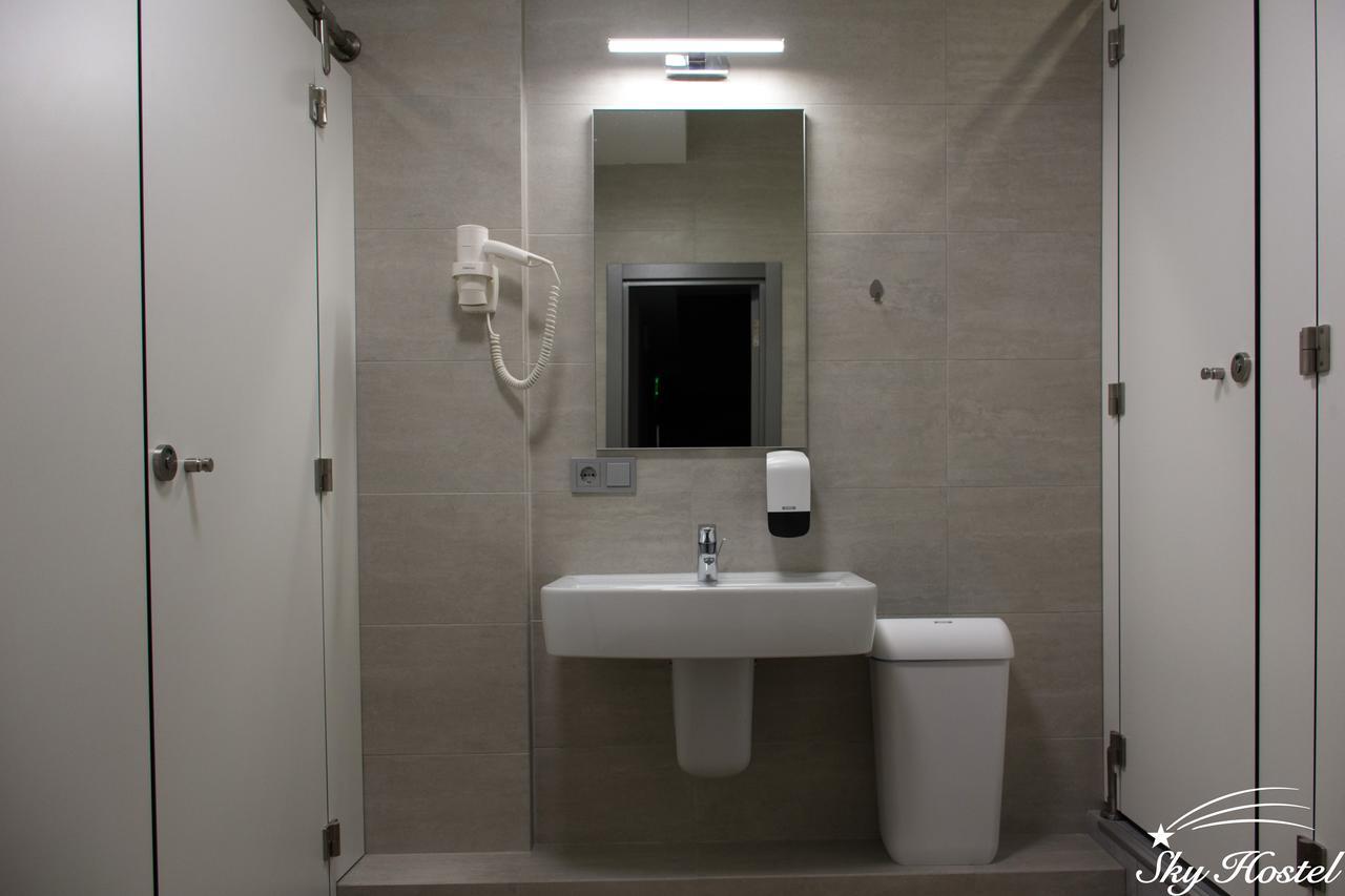 Sky Hostel Kyiv Exterior photo